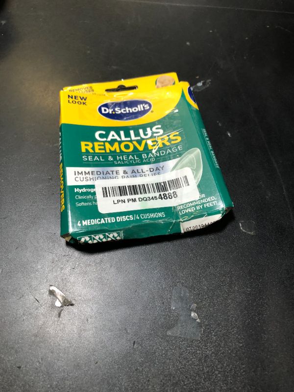 Photo 1 of Dr. Scholl's CALLUS REMOVER Seal & Heal Bandage with Hydrogel Technology, 4ct // Removes Calluses Fast And Provides Cushioning Protection Against Shoe Pressure And Friction For All-Day Pain Relief