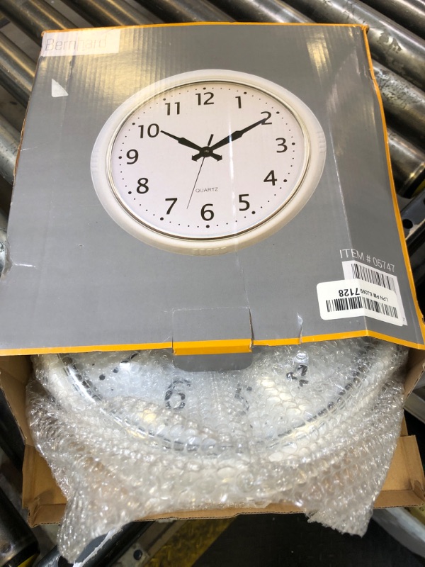 Photo 1 of Bernhard Products Retro Wall Clock 12 Inch White Kitchen 50's Vintage Design Round Silent Non-Ticking Quality Quartz Clock for Home Office Nursery Bathroom Classroom Easy to Read