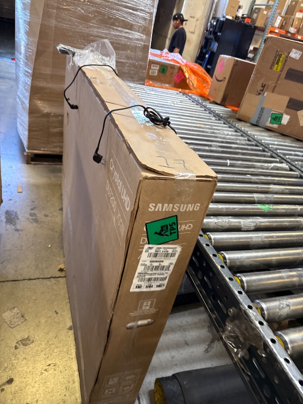 Photo 1 of SAMSUNG 70-Inch Class Crystal UHD 4K DU7200 Series HDR Smart TV w/Object Tracking Sound Lite, PurColor, Motion Xcelerator, Mega Contrast, Q-Symphony (UN70DU7200, 2024 Model)