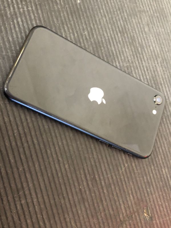 Photo 1 of Apple iPhone SE 2nd Generation, US Version, 64GB, Black - Unlocked (Renewed)
