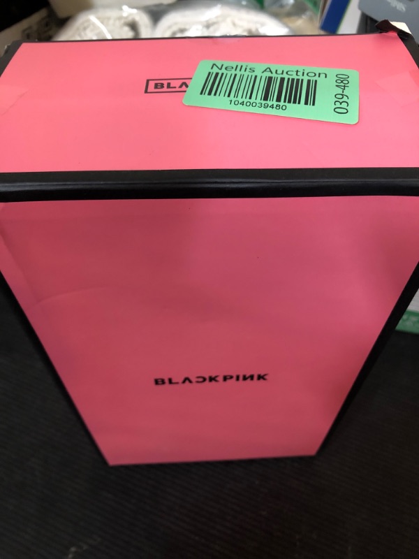 Photo 1 of KPOPINTOUCH Blackpink Official Fan Light Stick Version 2 Cheering Lightstick for K-Pop Idol Concert Lightup Lighting Party Supplies