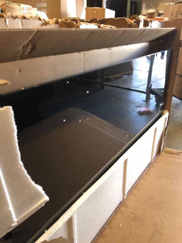 Photo 1 of Samsung 58-Inch Class Crystal UHD U8000F 4K Smart TV (2025 Model) Endless Free Content, Crystal Processor 4K, MetalStream Design, Knox Security, Alexa Built-inc
///cracked screen for parts only////