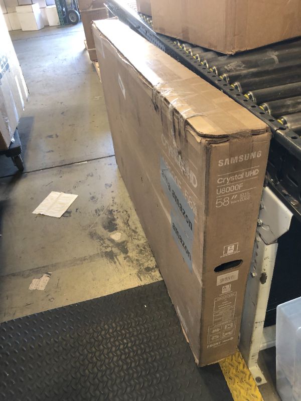 Photo 1 of Samsung 58-Inch Class Crystal UHD U8000F 4K Smart TV (2025 Model) Endless Free Content, Crystal Processor 4K, MetalStream Design, Knox Security, Alexa Built-inc
///cracked screen for parts only////