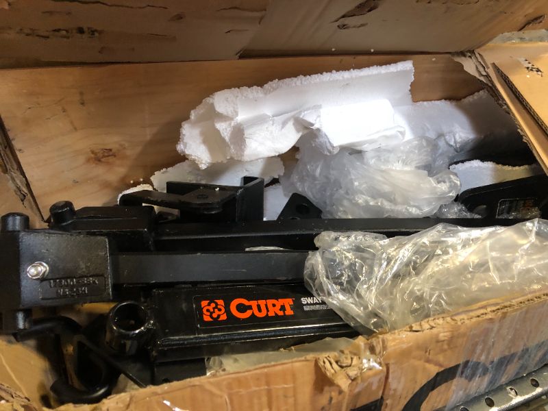 Photo 1 of CURT 17422 Short Trunnion Bar Weight Distribution Hitch with Sway Control
