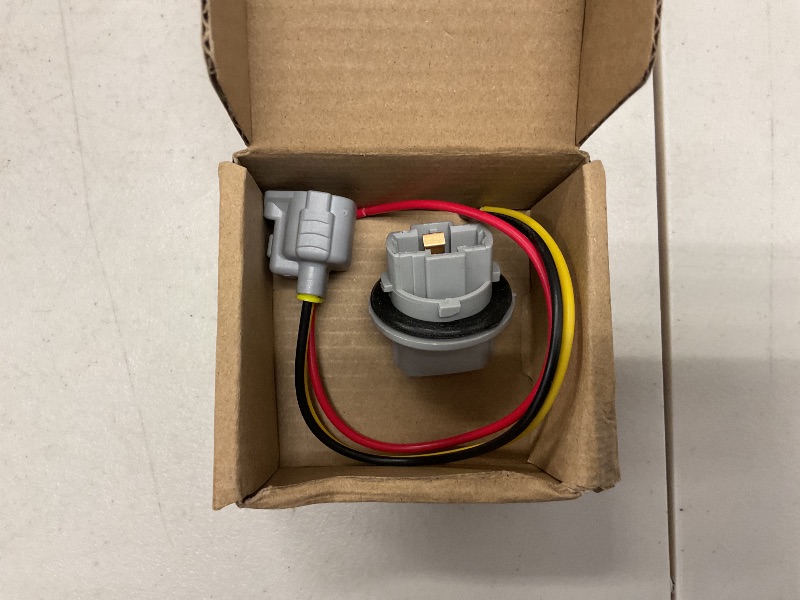 Photo 1 of ALTBET Front Turn Signal Light Connector Plug Harness & Bulb Socket Replace 90075-60060 Compatible with 2005-2015 Toyota Tacoma Tundra Corolla Venza Sequoia