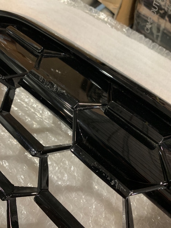 Photo 1 of ***(MINOR DAMAGE/ SEE NOTES)***BILLDIO G20 Grill - Black Kidney Grille Compatible With 2023-IN BMW 3 Series G20 320i/330e/330i/M340i Gloss Black Diamond