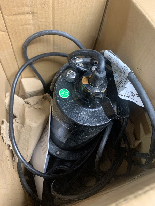 Photo 1 of (not functional)(sold for parts/repair) Superior Pump 93501 1/2-Horsepower Cast Iron Sewage Pump with Tethered Float Switch