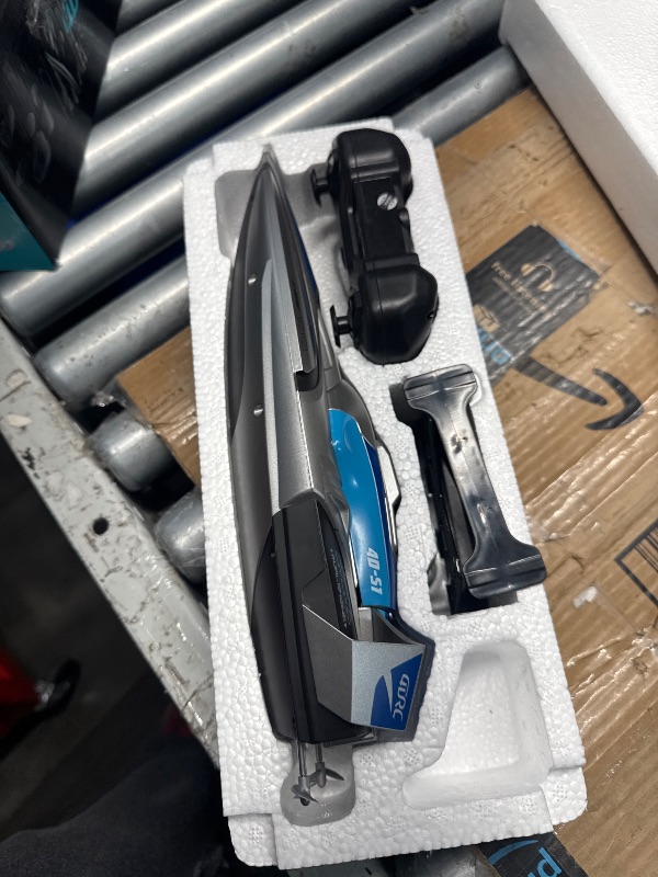 Photo 1 of 4DRC Fast RC Boat for Pools and Lakes,S1 Remote Control Boat with LED Lights,2.4GHz High Speed RC Racing Boats for Lakes, Low Battery Alarm,Capsize Recovery, Gifts Toys for Boys Girls