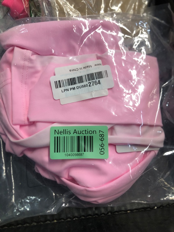 Photo 1 of (missing bottoms) ABOCIW Workout Crop Tops for Women Yoga Square Neck Long Sleeve Low Medium Support Slim Fit Cropped Athletic Shirts Gym Shirts with Built in Bra Pink Medium