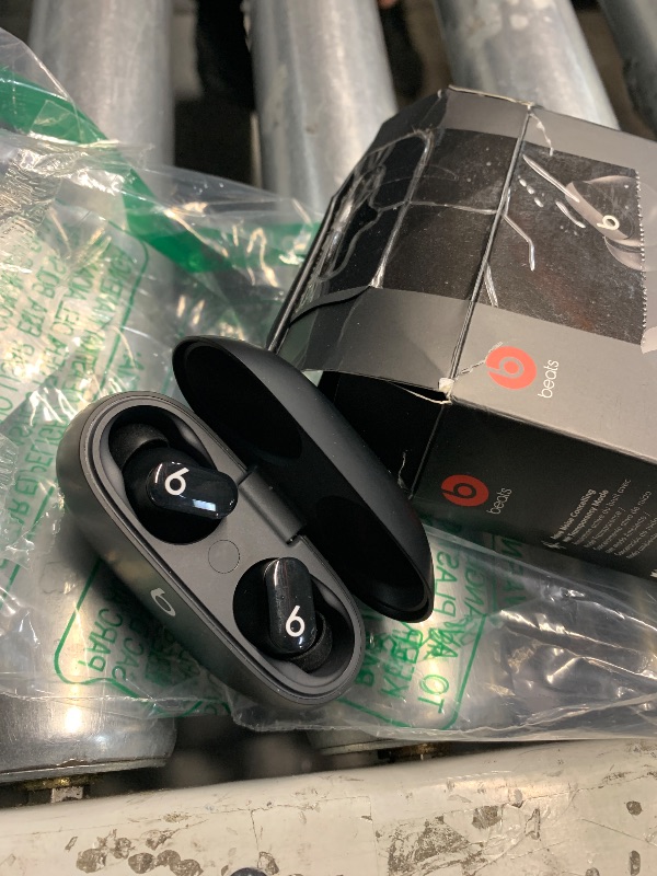 Photo 1 of *USED*Beats Studio Buds - True Wireless Noise Cancelling Earbuds - Compatible with Apple & Android, Built-in Microphone, IPX4 Rating, Sweat Resistant Earphones, Class 1 Bluetooth Headphones - Black