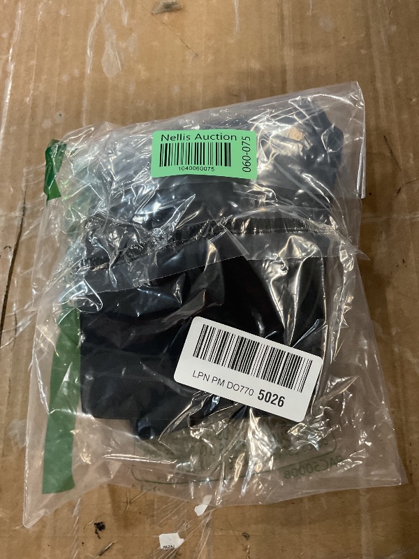 Photo 1 of (LARGE) (USED/FAIR) Falorda Wireless Bras for Women, Seamless Full Coverage Comfortable Soft V Neck No Underwire Support Push Up Everyday Bra Black(large)