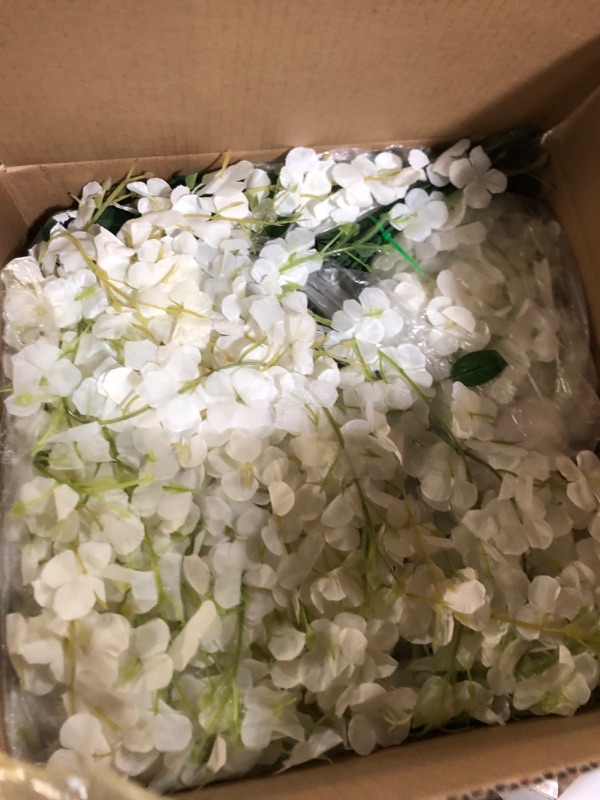 Photo 1 of ***Comes with white flowers only***

RIDDSEE 3D Flowers Wall Panel 15 * 15inch-12Pcs Artificial Flower Wall Background Silk Rose Mat for Home Party Wedding Backdrop Wall Decor Shop Photo Backdrop Floral Wall Arrangement