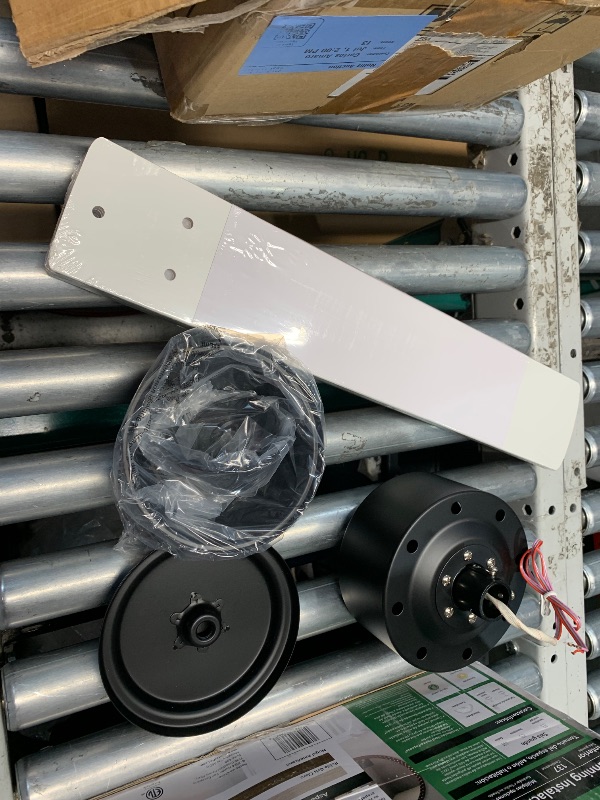 Photo 1 of ***USED***MISSING LIGHT*** Vagizm Ceiling Fan with Light Remote: 52 Inch Modern Bedroom Fans with Dimmable Tri-Color Temperature LED - Quiet 