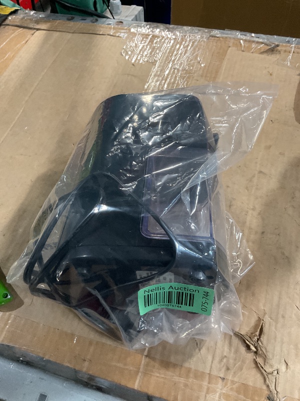 Photo 1 of ** Missing lid, used**

Chefman Coffee Grinder Electric Burr Mill - Freshly Grinds Up to 2.8oz Beans, Large Hopper with 17 Grinding Options for 2-12 Cups, Easy One Touch Operation, Cleaning Brush Included, Black