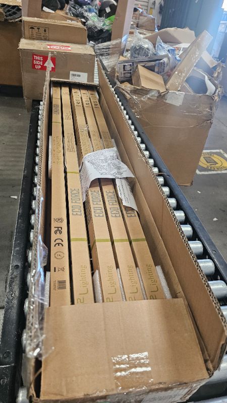Photo 1 of Madewell Living 10-Pack T8 LED Bulbs 4 Foot, LED Fluorescent Tube Replacement, 4ft LED Tube Light 3500K Daylight, Ballast Bypass, High Lumen, Energy Efficient, Single Ended Power, Frosted Lens, UL