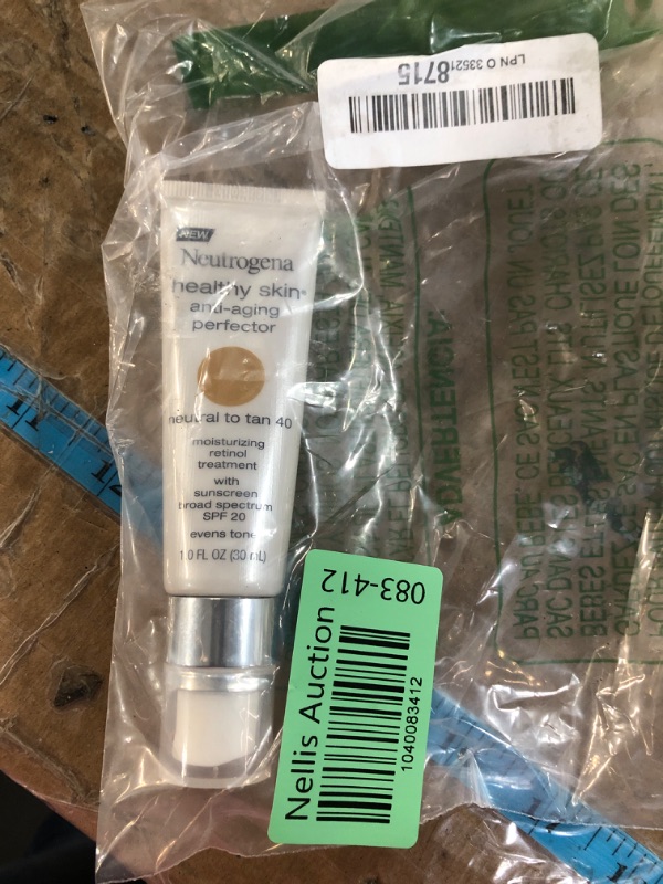 Photo 1 of *NONREFUNDABLE*
Neutrogena Retinol Treatment and Tinted Facial Moisturizer, Healthy Skin Anti-Aging Perfector with Broad Spectrum SPF 20 Sunscreen with Titanium Dioxide, 40 Neutral to Tan, 1 fl. oz