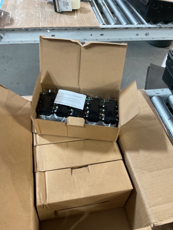 Photo 1 of AIDA 20 amp Outlet Duplex Electrical Receptacle Outlets,Tamper Resistant,Heavy-Duty Receptacle Wall Outlet,Residential,TR,3-Wire, Self-Grounding Clip, NEMA 5-20R,UL Listed 50 Pack, White