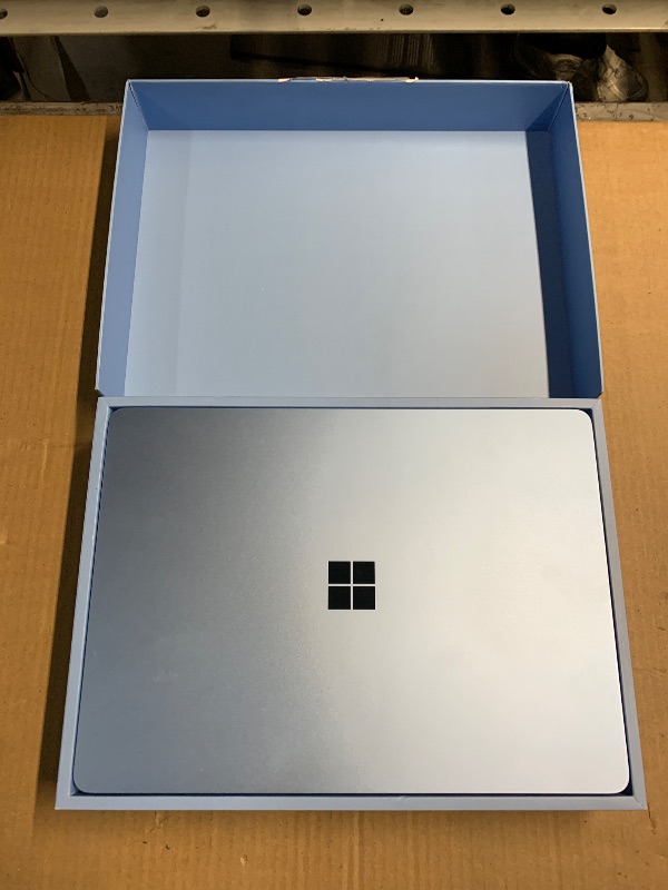Photo 1 of (HARDWARE ERROR) (SEE PHOTOS) (WONT FUNCTION PROPERLY) Microsoft Surface Laptop (2024), Windows 11 Copilot+ PC, 13.8" Touchscreen Display, Snapdragon X Plus (10 core), 16GB RAM, 512GB SSD Storage, Sapphire