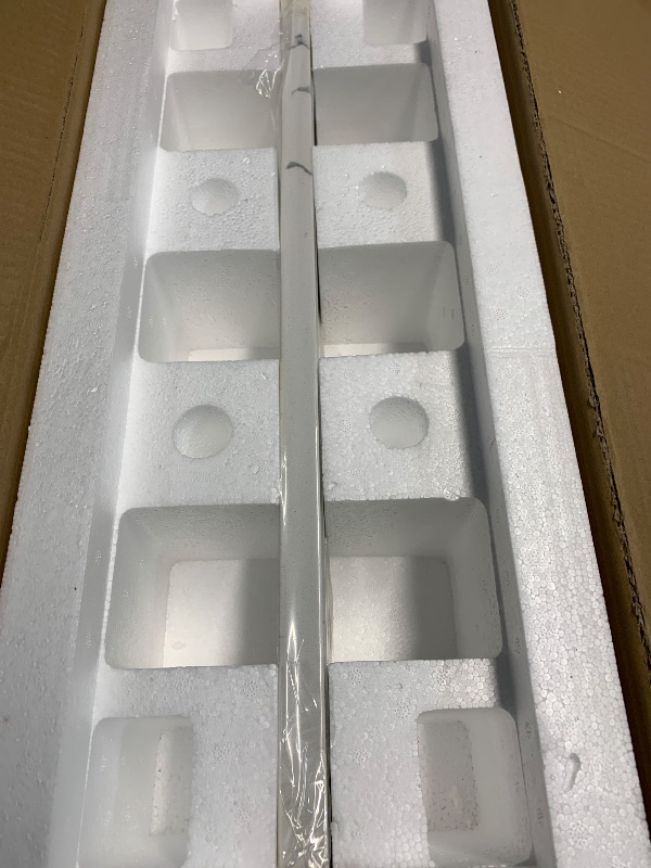 Photo 1 of (USED/FAIR) 21 in. W x 4 in. H Quartz Sidesplash for Bathroom Vanity Sink Top, Universal Size Bathroom Sink Sidesplash in Calacatta Luna