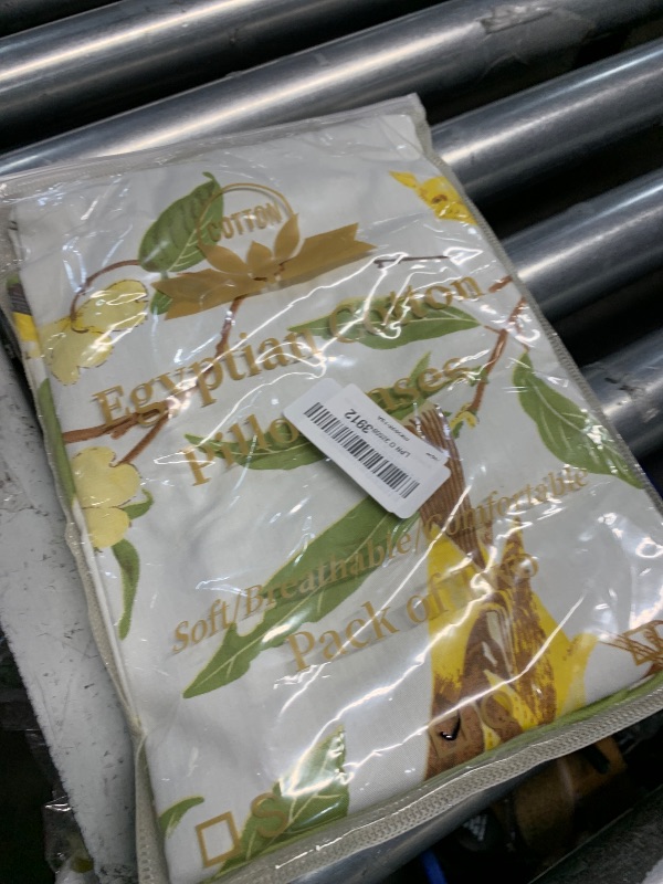Photo 1 of (used/fair) WINLIFE 100% Cotton Pillowcases Queen 2 Pillow Cases Decorative Farmhouse Green Leaves Birds Printed Pillow Cover Set of 2 (Queen 20x30'', Birds)