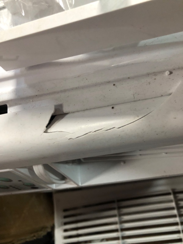 Photo 1 of ***USED - MAJOR DAMAGE - LIKELY MISSING PARTS - SEE PICTURES - UNABLE TO TEST***
Keystone 18,800 BTU Window-Wall Air Conditioner with 16,000 BTU Supplemental Heating, 230V, Window and Wall AC Unit for Living Room, Apartment, Large Rooms up to 1000 Sq.Ft.