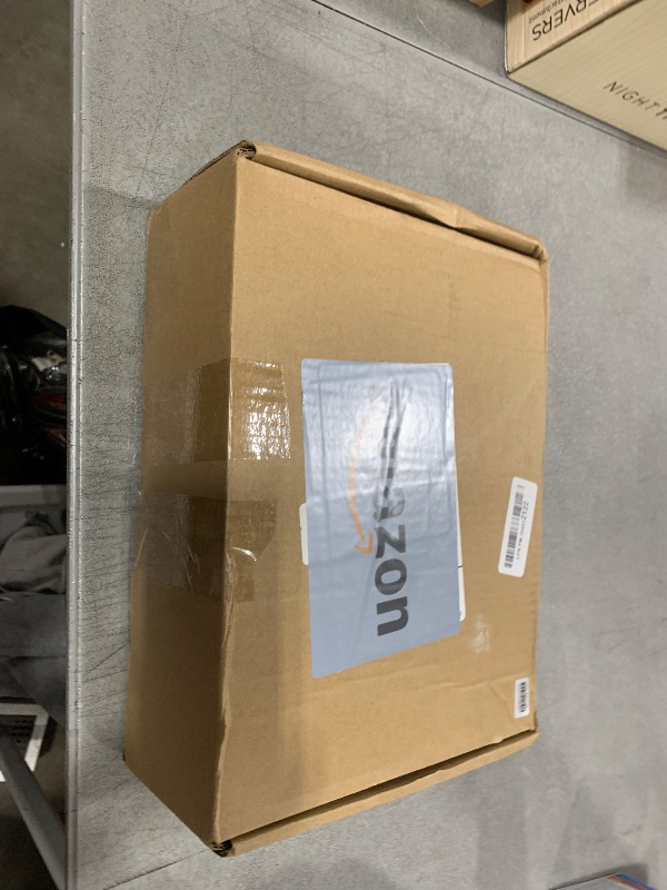 Photo 1 of Y&H 600W Solar Grid Tie Micro Inverter with AC Data Monitoring Display Screen Waterproof IP65 MPPT DC28-50V PV Input AC80-160V Output for 24V 36V Solar Panel