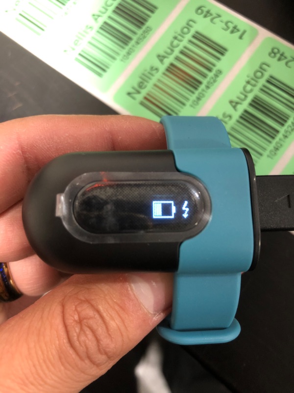 Photo 1 of Vibeat OxyU Oxygen Monitor for O2 & Heart Rate Continuous Tracking, Wrist Wearable Pulse Oximeter, Notification of Threshold Exceed, Bluetooth Finger Oxygen Meter with Free App & PC Report