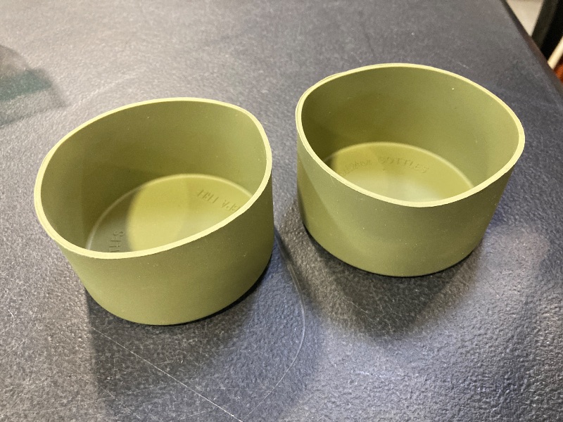 Photo 1 of 2 PCS Ello Pop Silicone Bottom for 32oz Stainless Steel Water Bottle Accessories - Avoid Scratches and Noise (Military Green, 32oz)