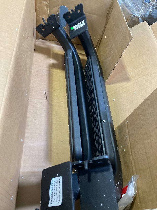 Photo 1 of Colorado Rear Removable Assist Steps 2023-2024 by GM Accessories