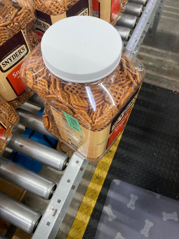 Photo 1 of Snyder's of Hanover Pretzel Snaps, 46 Oz Canister
