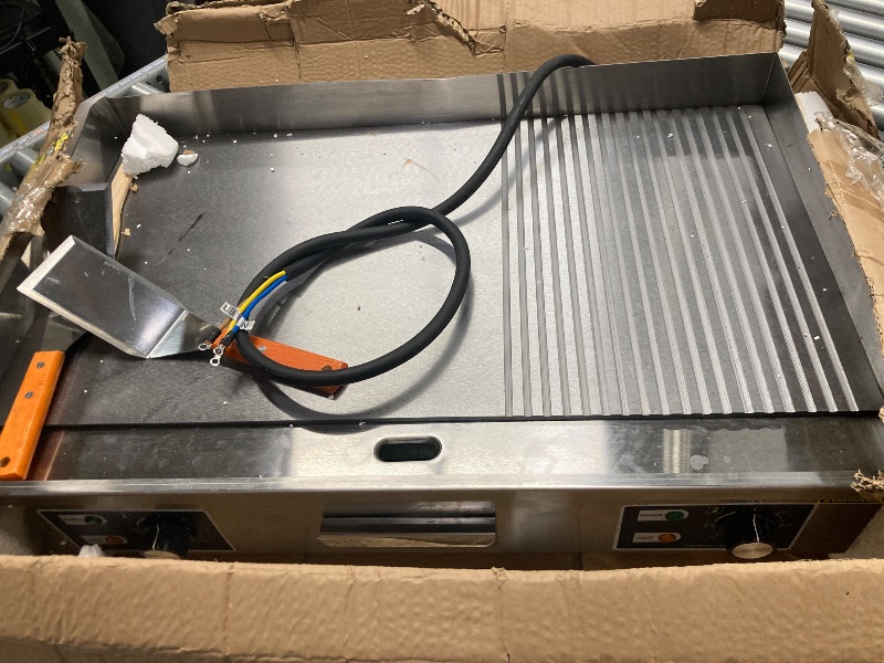 Photo 1 of 30" Commercial Electric Griddle, 110V 3000W Electric Stainless Steel Countertop Flat Top Griddle Electric Flat Top Grill Teppanyaki Grill with Adjustable Temperature Control 122-572? for Restaurant