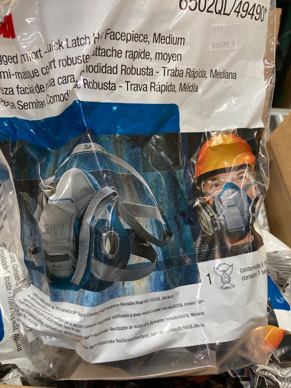 Photo 1 of 3M Rugged Comfort Quick Latch Half Facepiece Reusable Respirator 6502QL, NIOSH, Cool Flow Exhalation Valve, Bayonet Connection, Silicone Face Seal, for Gases, Vapors, Dust, Maintenance, Construction,M 10 pcs