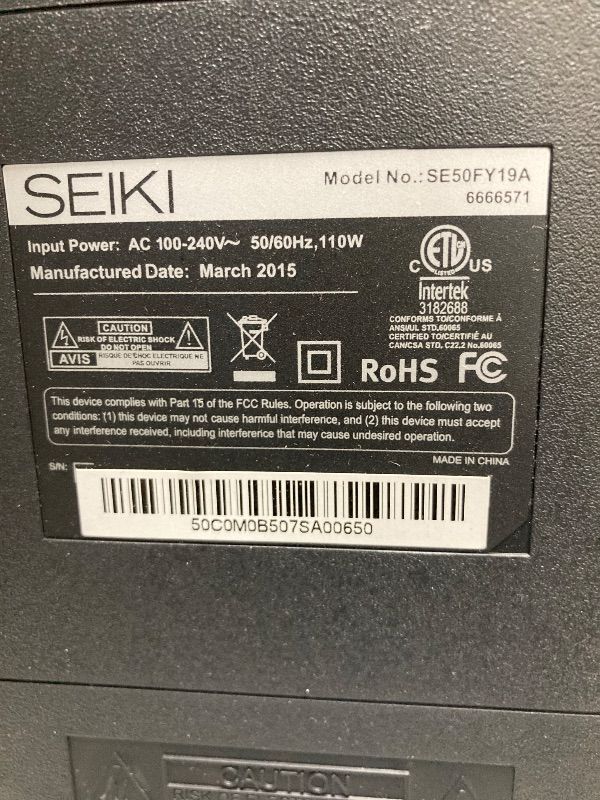 Photo 1 of *see notes* 
50-Inch V-Series 4K UHD LED Smart TV with Voice Remote, Dolby Vision, HDR10+, Alexa Compatibility, 2022 Model