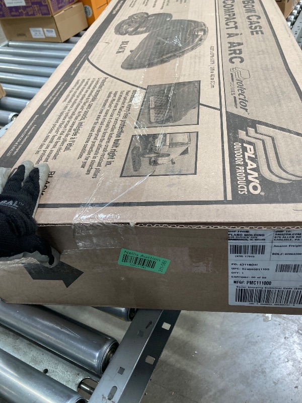 Photo 1 of Plano Protector Bow Case Compact Black