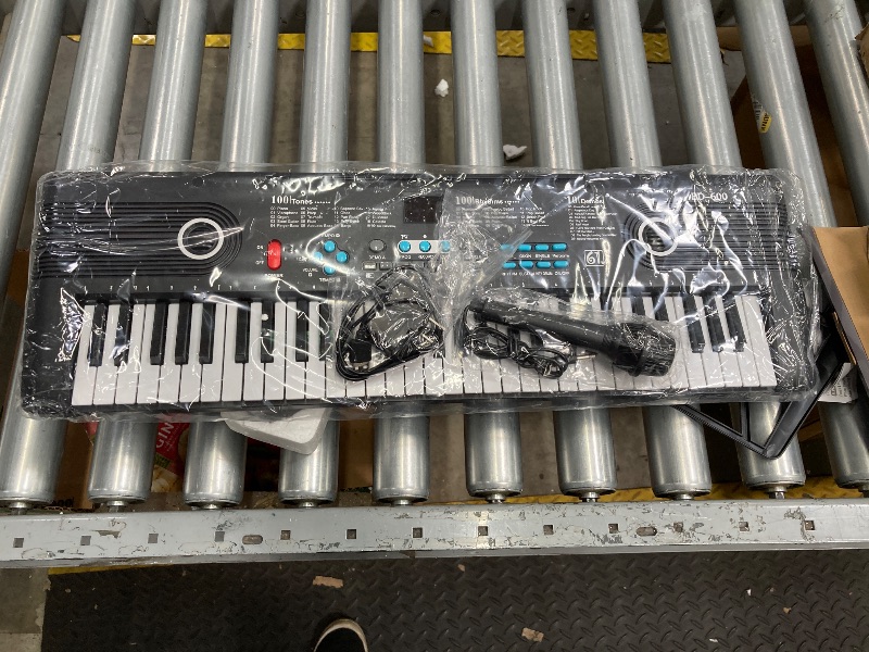 Photo 1 of 61 Keys Keyboard Piano Electronic Digital Piano with Built-in Speaker Microphone Portable Keyboard Keyboard Piano