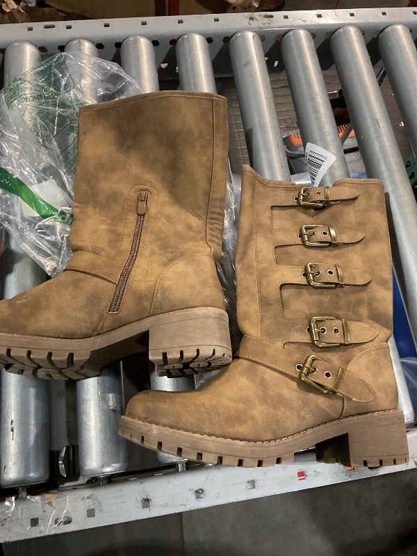 Photo 1 of (Used)(minor damage)GLOBALWIN Women's Chunky Low Heel Mid Calf Fashion Camel Motorcycle Boots 8M