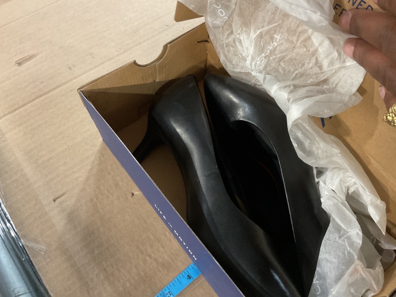 Photo 1 of (WOMENS 9.5) Rockport Women's Kalila Pump, Black, 9.5