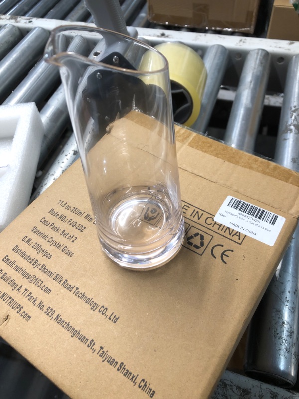 Photo 1 of (GOOD/FAIR) 11.5oz Mini Carafe, Set of 2 Individual Wine Carafe, Glass Single Serving Wine Carafes Set, Mini Carafe Decanters