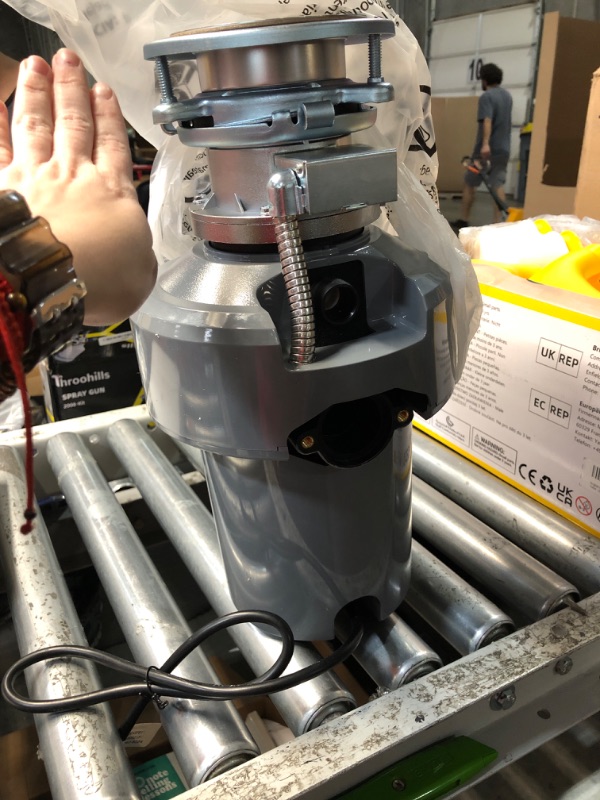 Photo 1 of (Used)Frigidaire FF75DISPB1 HP Batch Feed Corded Garbage Disposer for Kitchen Sinks