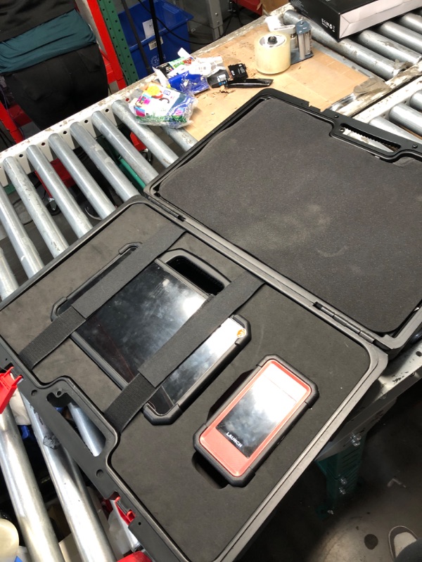Photo 1 of (THIS ITEM CANNONT BE ACTIVATED) (MANUFACTURE LOCKED) (PARTS) LAUNCH X431 PADVII, 2025 Full Function Scanner, ECU Programming for 30 Brands, HD Trucks, EVs, MotorCycles Scan,Topology Map, 60+Service,Online Coding, Bidirectional Scan Tool with J2534//D-PDU
