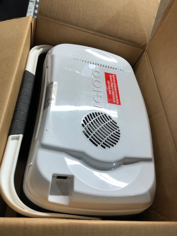 Photo 1 of (please see all images) Igloo Thermoelectric Iceless 28-40 Qt Electric Plug-in 12V Coolers