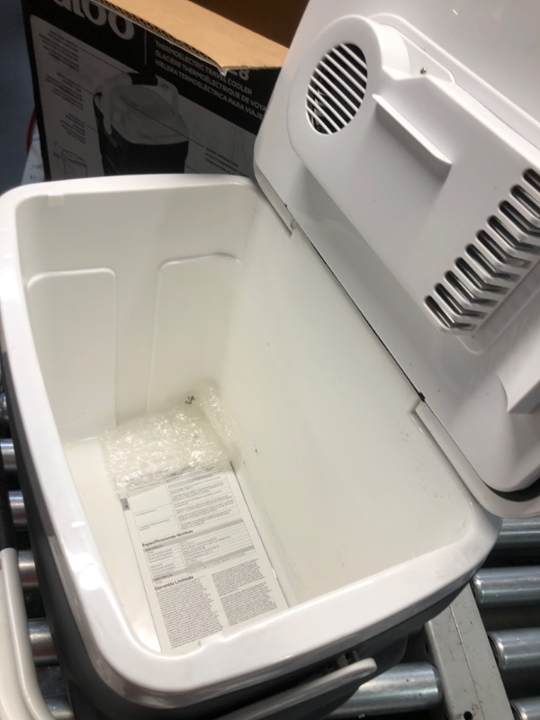 Photo 1 of (please see all images) Igloo Thermoelectric Iceless 28-40 Qt Electric Plug-in 12V Coolers