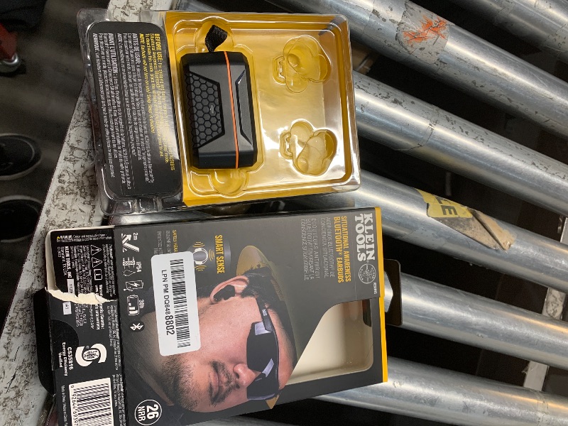 Photo 1 of (One earbud does not work) Klein Tools AESEB1S Smart Sense True Wireless Safety Earbuds with Bluetooth 