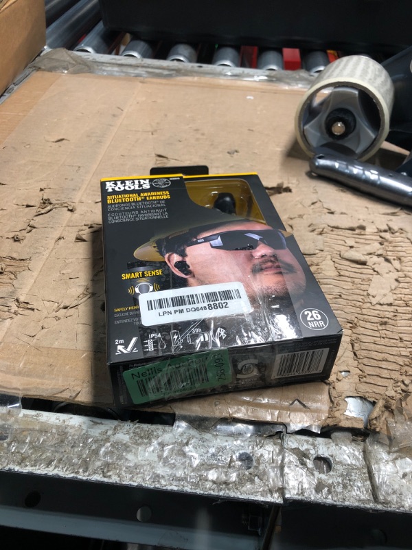 Photo 1 of (One earbud does not work) Klein Tools AESEB1S Smart Sense True Wireless Safety Earbuds with Bluetooth 