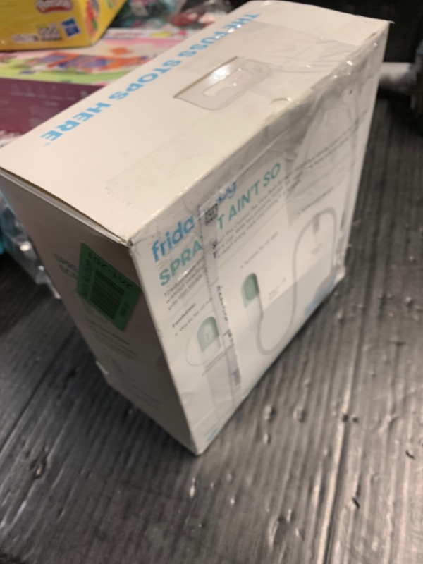 Photo 1 of (USED/FAIR) Frida Baby Control The Flow Bathtub Sprayer Attachment for Baby Bathtub, Shower Head with Scalp Massager, Control Waterflow with 2 Pressure Modes