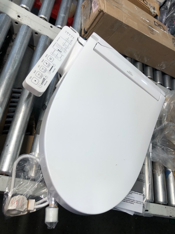 Photo 1 of ***PARTS ONLY - MAJOR DAMAGE - SEE COMMENTS***
TOTO SW3074#01 WASHLET C2 Electronic Bidet Toilet Seat with PREMIST and EWATER+ Wand Cleaning, Elongated, Cotton White