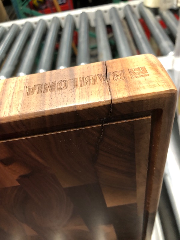 Photo 1 of ***DAMAGED - CRACKED - SEE PICTURES***
American Black Walnut Cutting Board (ExtraThick 1.7"), Premium Quality & Professional Butcher Block. Heavy Duty End Grain Wood Chopping Board (Oil bottle & Plate included)