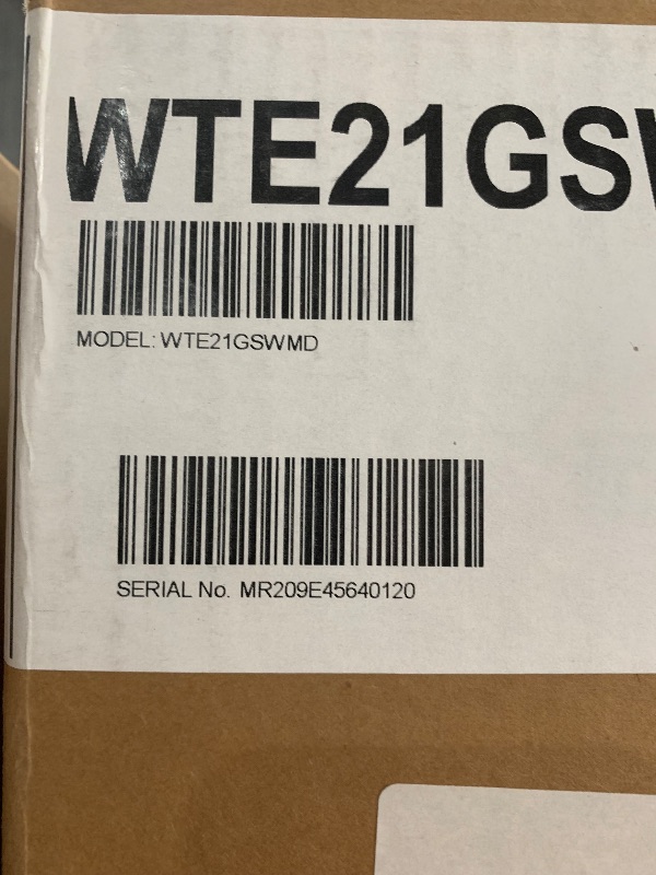 Photo 1 of ***FACTORY SEALED******TRUCK/TRAILER PICKUP ONLY***Winia WTE21GSWMD 21 Cu. Ft. Top Mount Refrigerator With Factory Installed Ice Maker - White