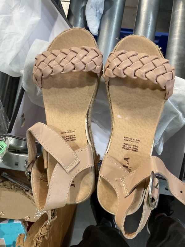 Photo 1 of (See images) women’s shoes 6 1/2 