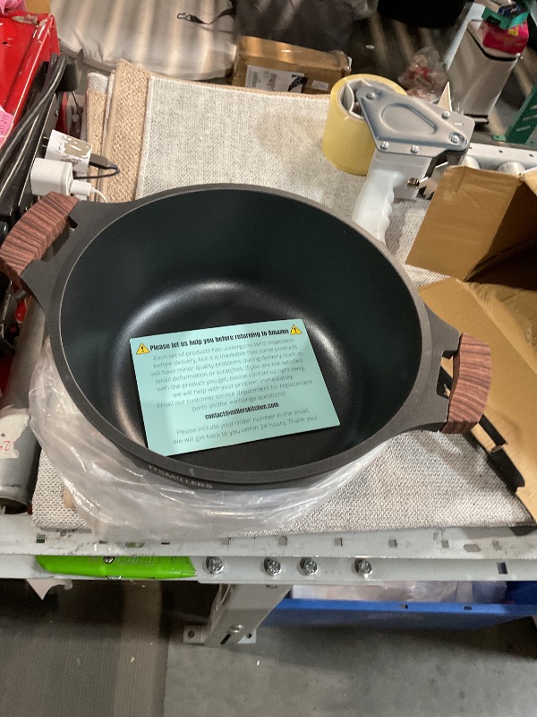 Photo 1 of (Lid does not fit)ITSMILLERS Nonstick Stock Pot,6.5 Qt Elegant Aluminum Ceramic Casserole with Pour Spout Lid, Induction Bottom